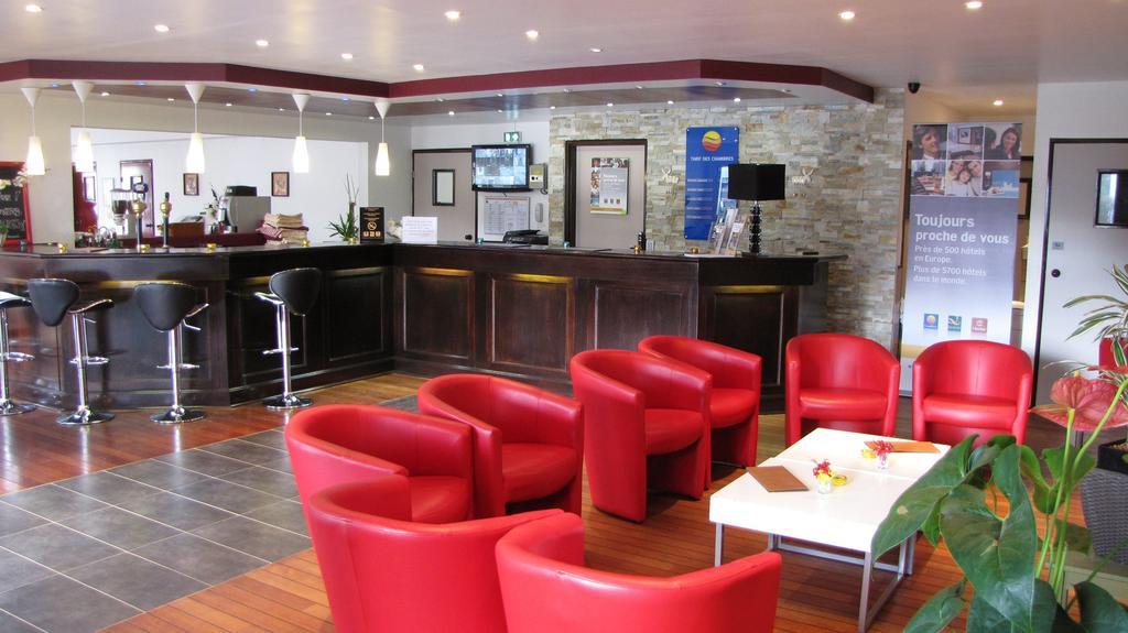 Comfort Hotel Poissy Technoparc Eksteriør billede