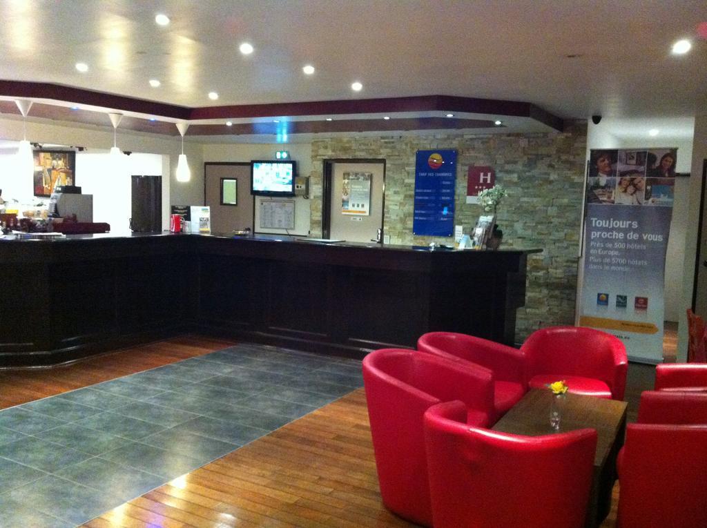 Comfort Hotel Poissy Technoparc Eksteriør billede