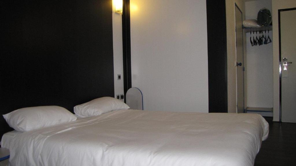 Comfort Hotel Poissy Technoparc Værelse billede